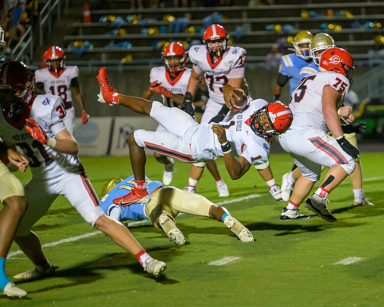 Tushawan Richardson, in action against Daniel, throws for 3 TD passes against Chesnee.