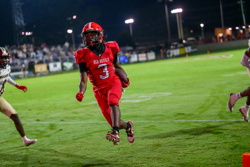 Javen Cook (3) – 235 yards rushing for Clinton – Fletcher Pruitt Jr. photo