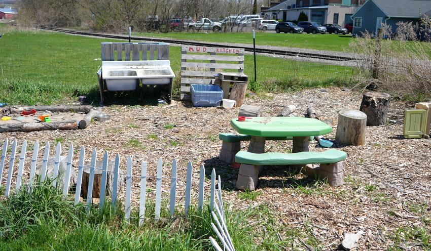 he Kiwanis Club of Cortland donated $3,000 to build a children's garden at the Cortland Community Learning Garden on South Avenue. The garden will feature interactive sculptures, sandboxes, picnic tables and mud kitchen.