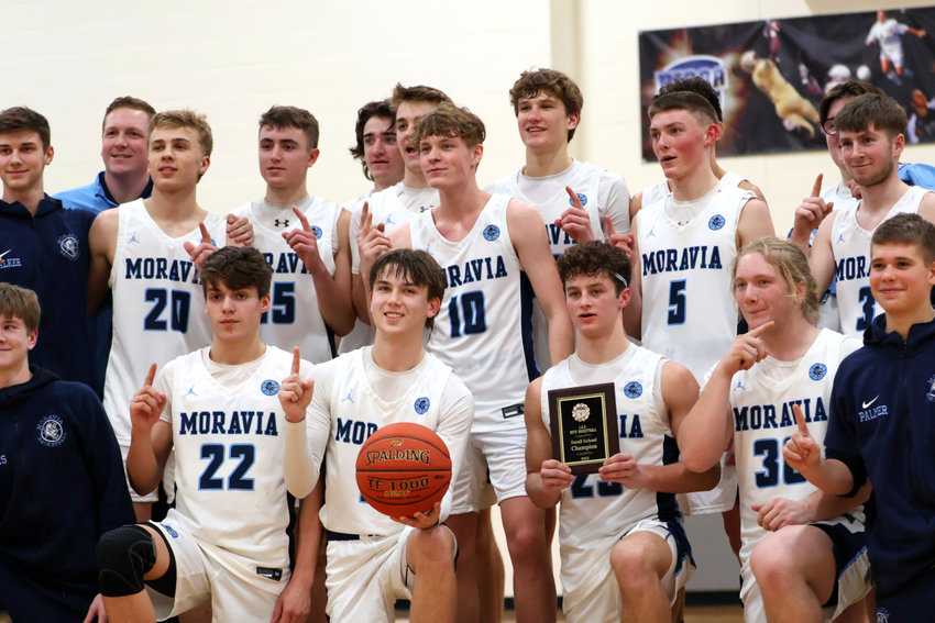 Moravia boys basketball dominates start to finish, coasts to IAC Small ...