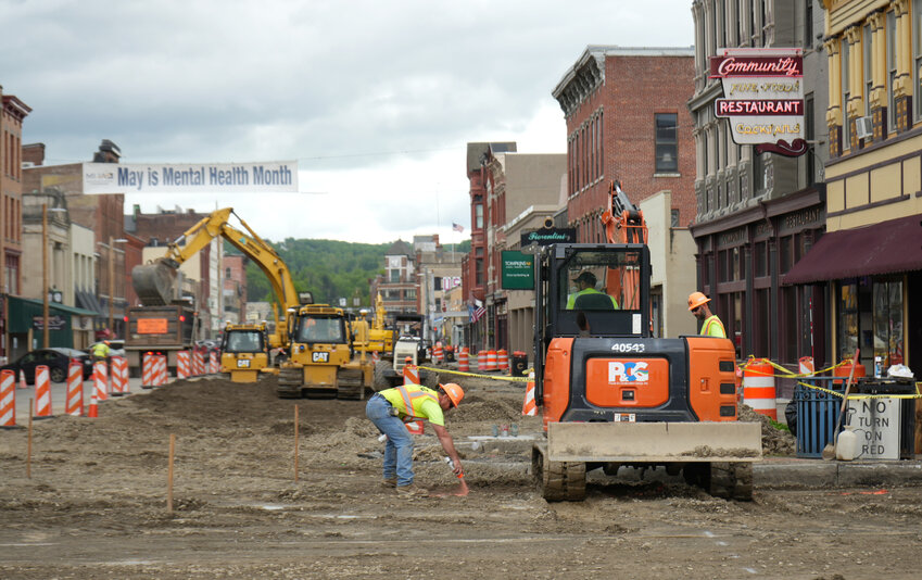 The intersection at Main Street, Clinton Avenue and Groton Avenue was shut down Thursday for construction work. The work will improve traffic control infrastructure and street lighting.