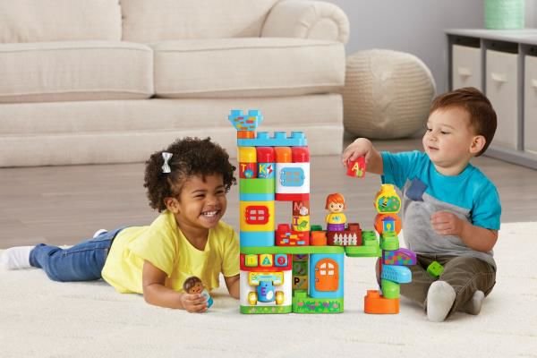 3 Reasons Preschoolers Should Play with Building Blocks