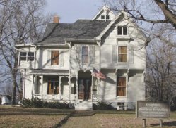 The Dorothy Q Chapter, NSDAR, will open its chapter house, the Elston Memorial Home, for scheduled, guided tours.