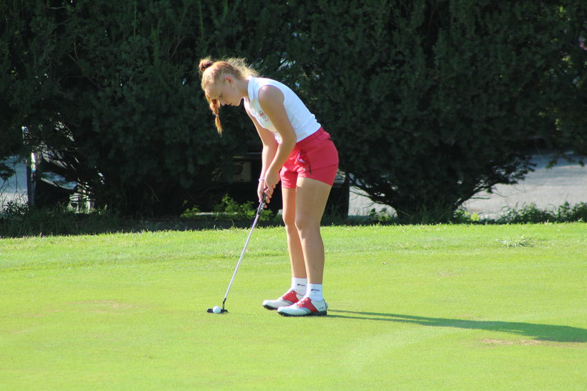 Addison Meadows shot a 37 and was medalist of the county meet as she led the Mounties to a county title on Wednesday.