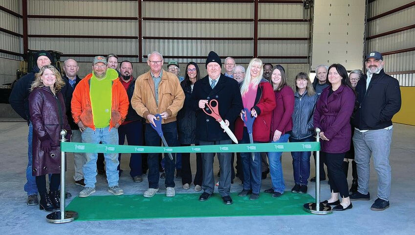 The Crawfordsville/Montgomery County Chamber of Commerce recently celebrated the grand opening of the transfer station behind W Enterprises.
