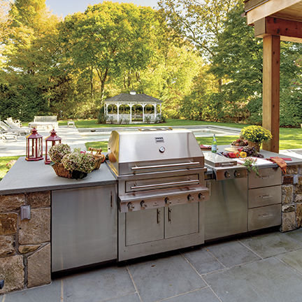 Smart, Stylish Designs for Outdoor Kitchens
