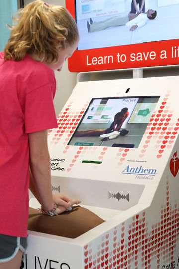 Airport Kiosks Teach Travelers Hands-Only CPR