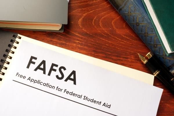 Get a Jump Start on College Financial Aid