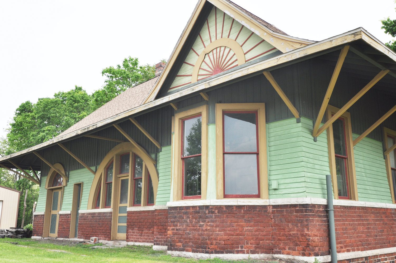 The Veedersburg Nickel Plate Depot, which closed in 1988, received an Indiana Landmark grant to help pay for a plan to rehab the depot into a small event venue.
