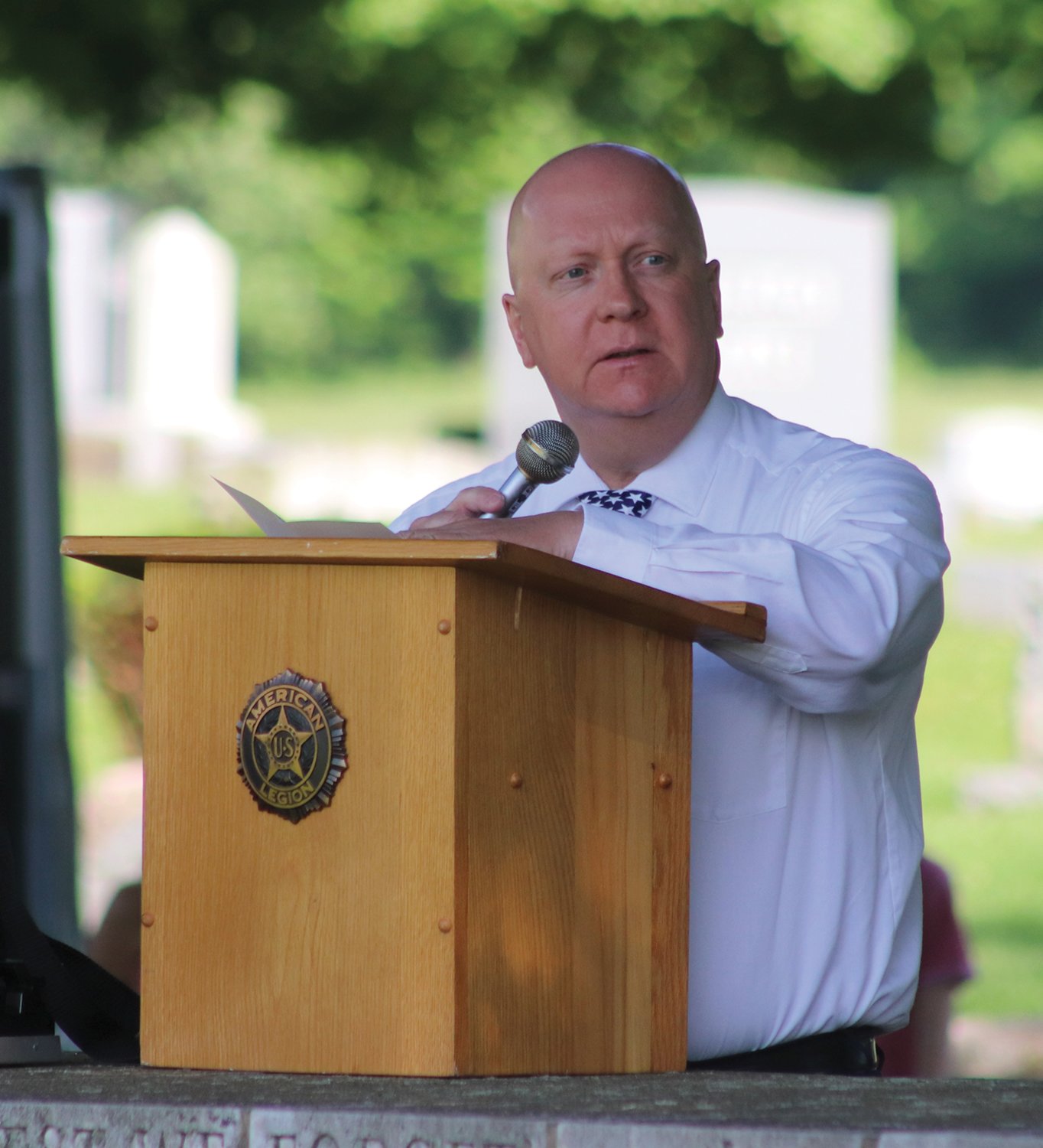 Crawfordsville Mayor Todd Barton delivers the Memorial Day Declaration on Monday at Oak Hill Cemetery.