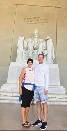 Steve and Suzie Baldwin during the summer of 2020 at the Lincoln Memorial in Washington, D.C., where Steve was on a temporary work assignment. The couple has maintained a 43-45 pound weight loss average.