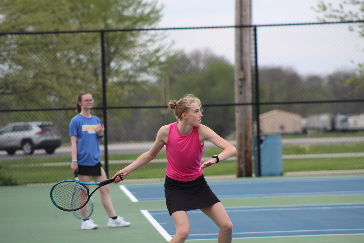 Haley Webb continued her strong sophomore campaign with a victory at two singles for the Mustangs.