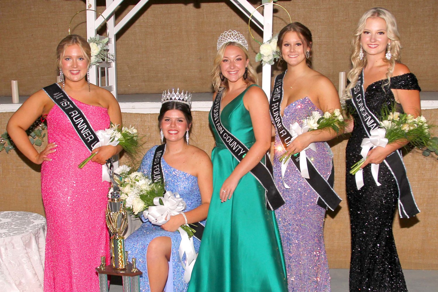 2022 Fountain County Queen's Court From L-R: 1st Runner-Up Aubrey Stonecipher, Queen Ella Peterson, 2021 Queen Paige Scheurich, 2022 2nd Runner-up Shy Rahm, Miss Congeniality & Miss Photogenic Audrey Galloway
