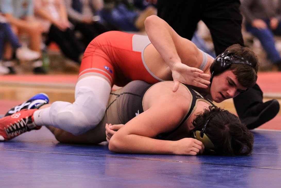 Wyatt Woodall helped lead Southmont to a perfect 5-0 day at the WeBo Duals as the standout junior had a undefeated day.