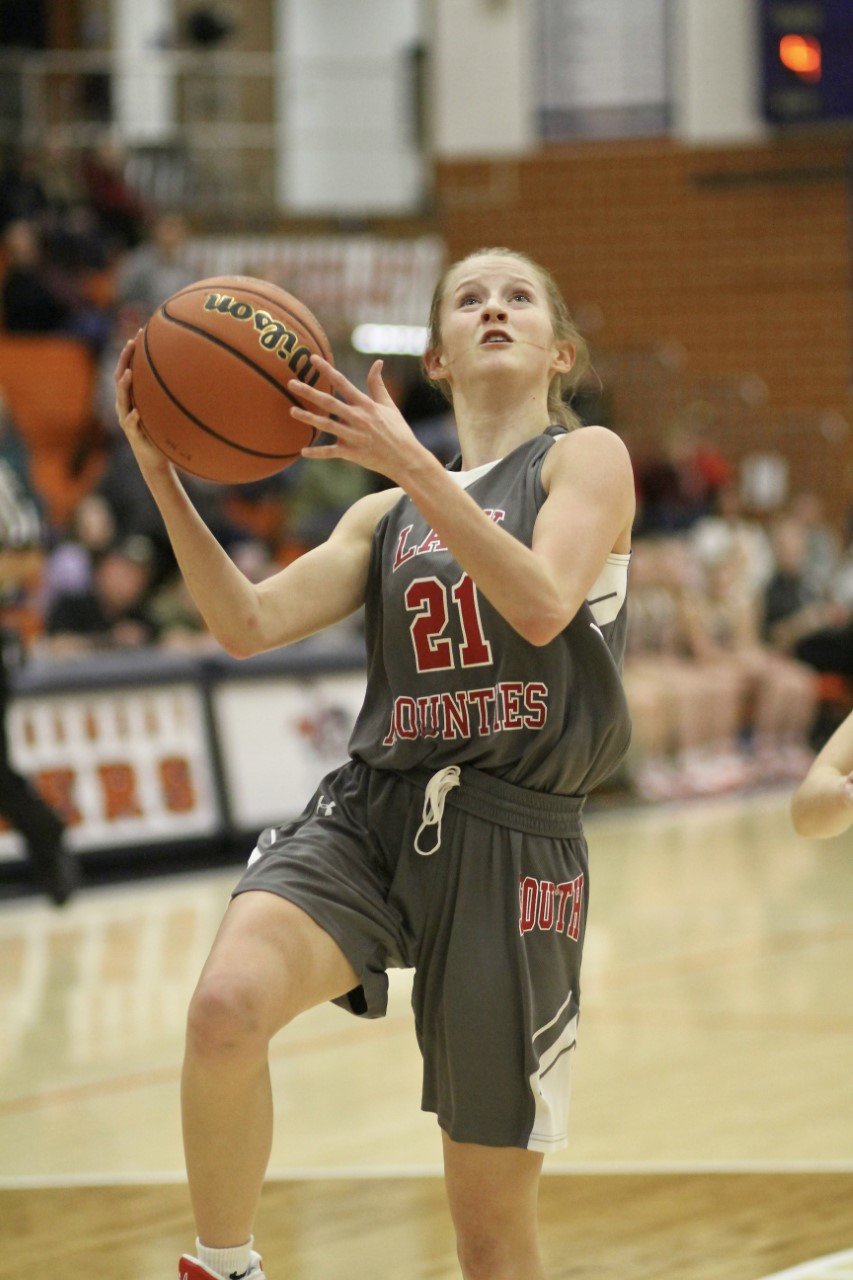 DeLorean Mason added to her state-leading steals per game as the Southmont junior swiped 8 passes to go along with a game-high 19 points in the Mounties 42-32 win over county rival North Montgomery on Thursday.