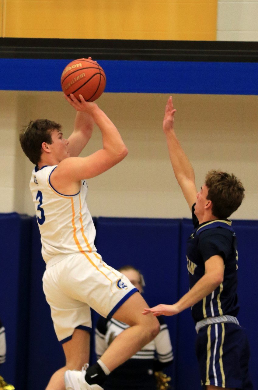 Cale Coursey scored a team-high 12 points for 
Crawfordsville as they battled the 7th ranked Fountain Central Mustangs in a 42-34 defeat on Friday.