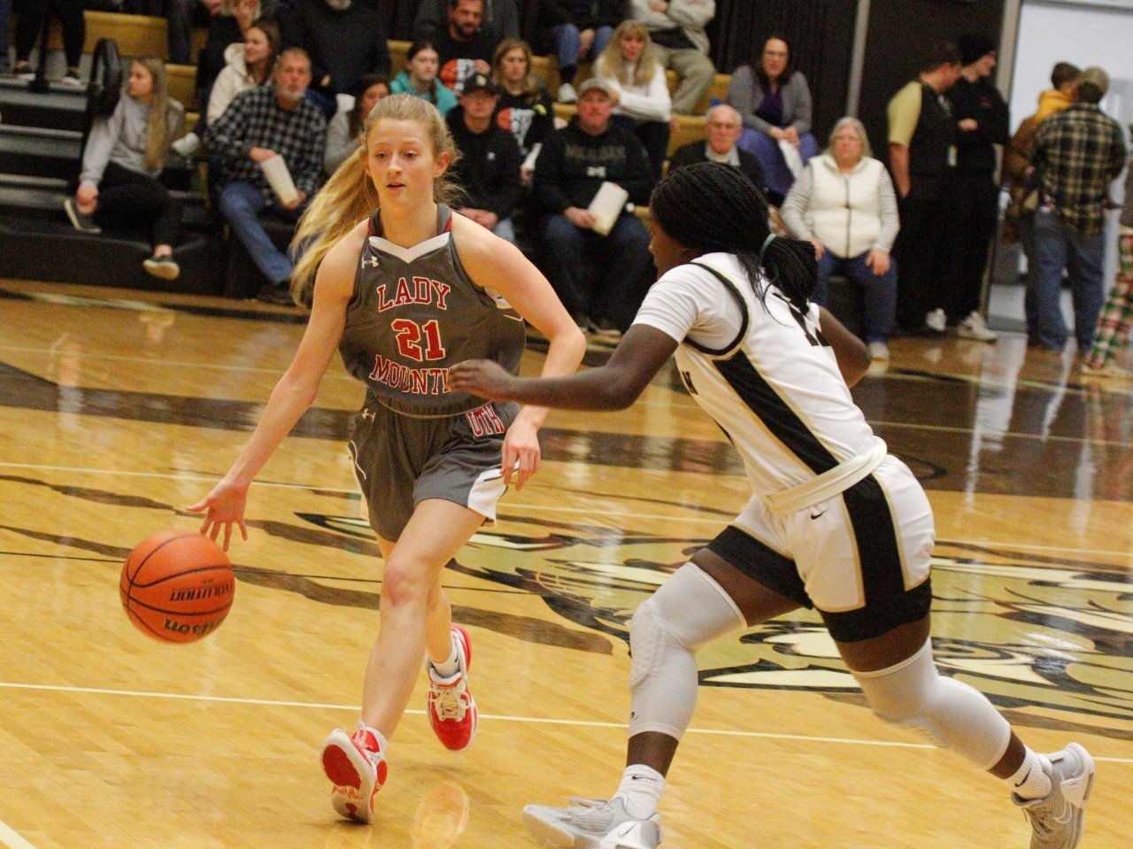 DeLorean Mason led the Lady Mounties with 12 points in their regular season finale against Lebanon.