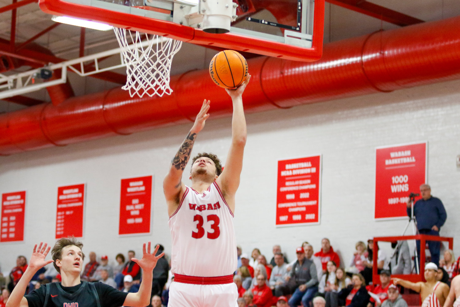 Junior Ahmoni Jones game-winning 3 with 5.6 seconds left lifted Wabash to a stunning come from behind win over Ohio Wesleyan 76-75 on Saturday at Chadwick Court.