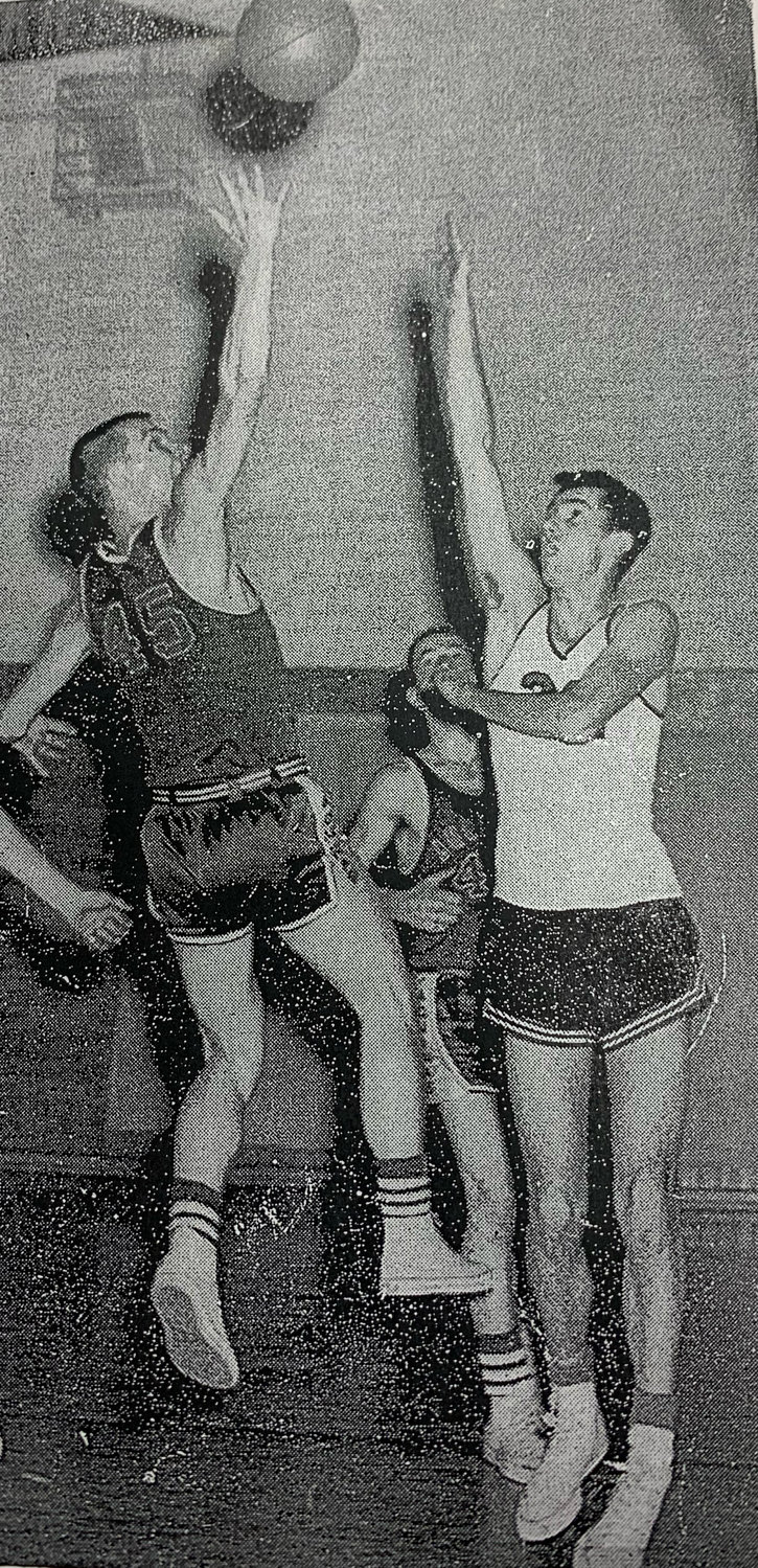 Bill Schlicher goes for 17 points and a career-best 28 rebounds as his Thomas Aquinas Dons beat Ft. Madison in high school action back in February of 1958.