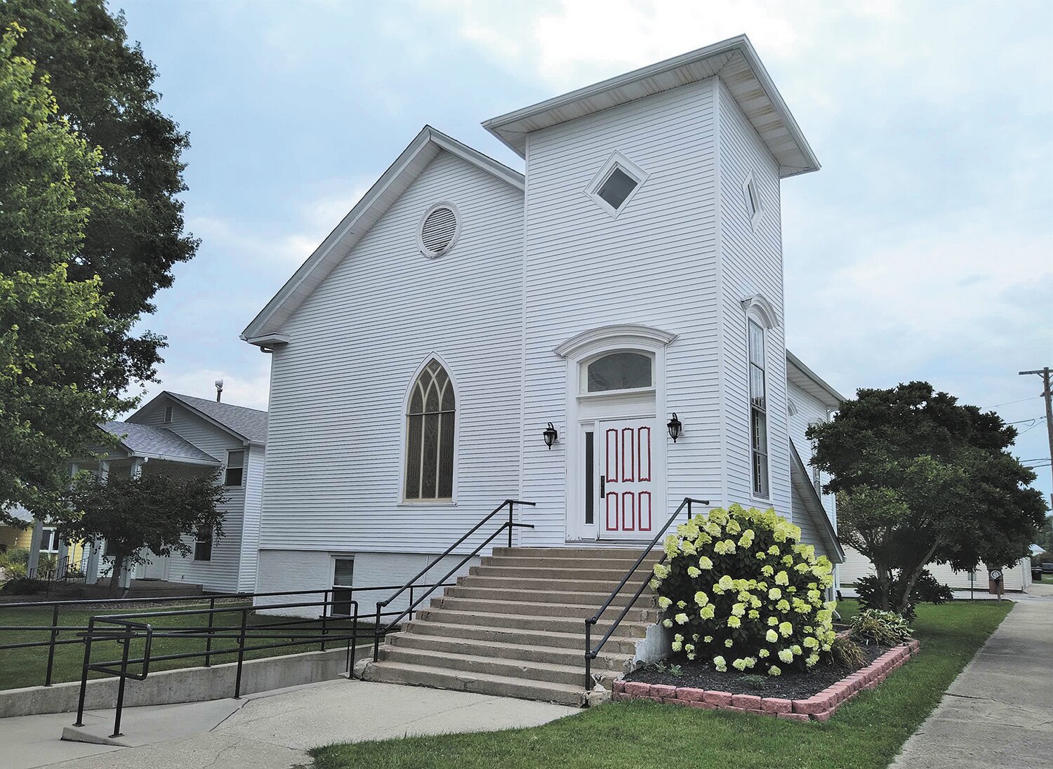 New Market United Methodist Church is now CrossWay Covenant Church.