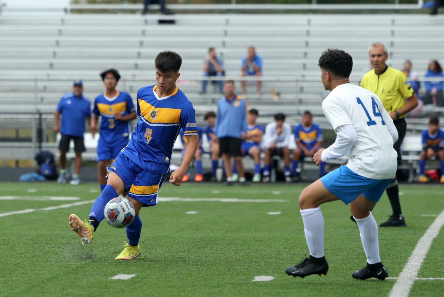 Junior Jaziel Gil-Herrera did it himself scoring all 3 Crawfordsville goals as the Athenians knocked off previously unbeaten and 13th ranked North Putnam on Thursday.