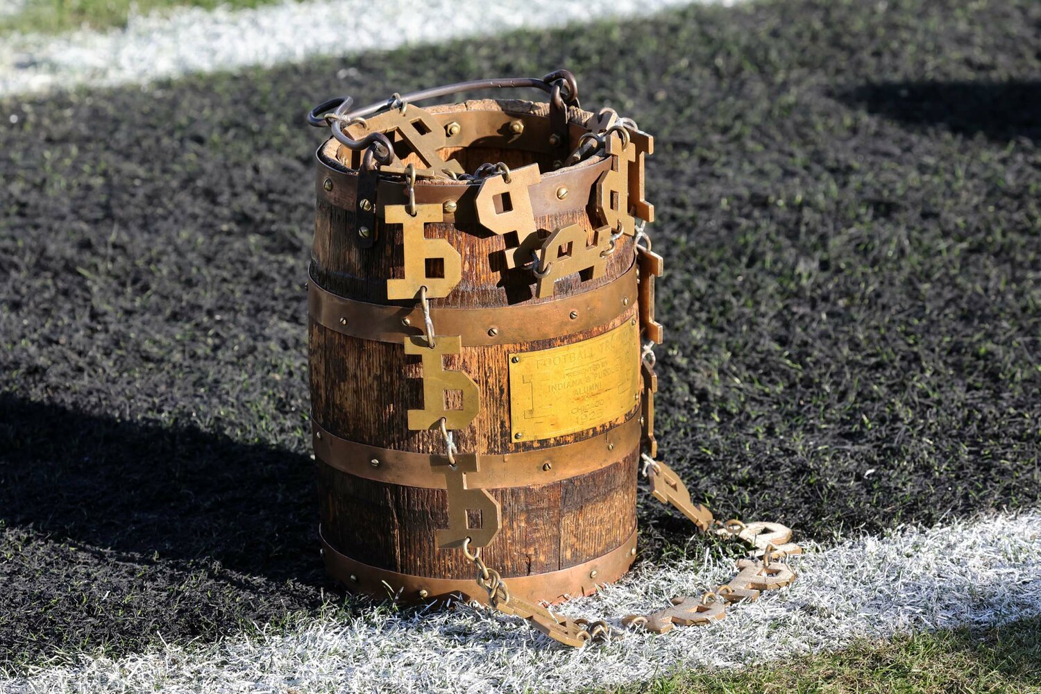 Old Oaken Bucket - waiting for the final horn to sound