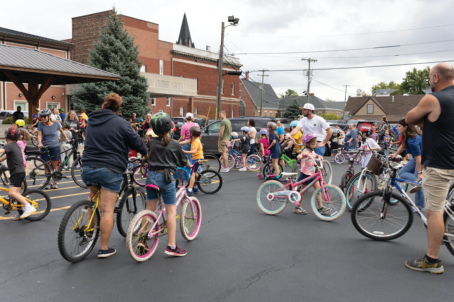 Parents and children gear up for the start of the family-friendly event.