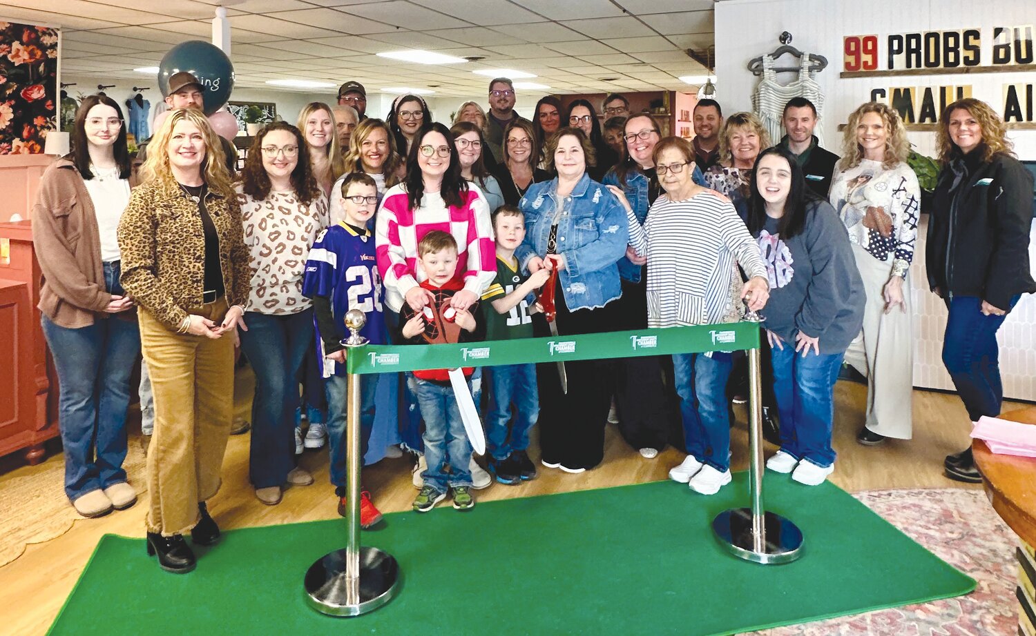The Crawfordsville/Montgomery County Chamber of Commerce conducted a ribbon cutting for The Rustique Boutique.