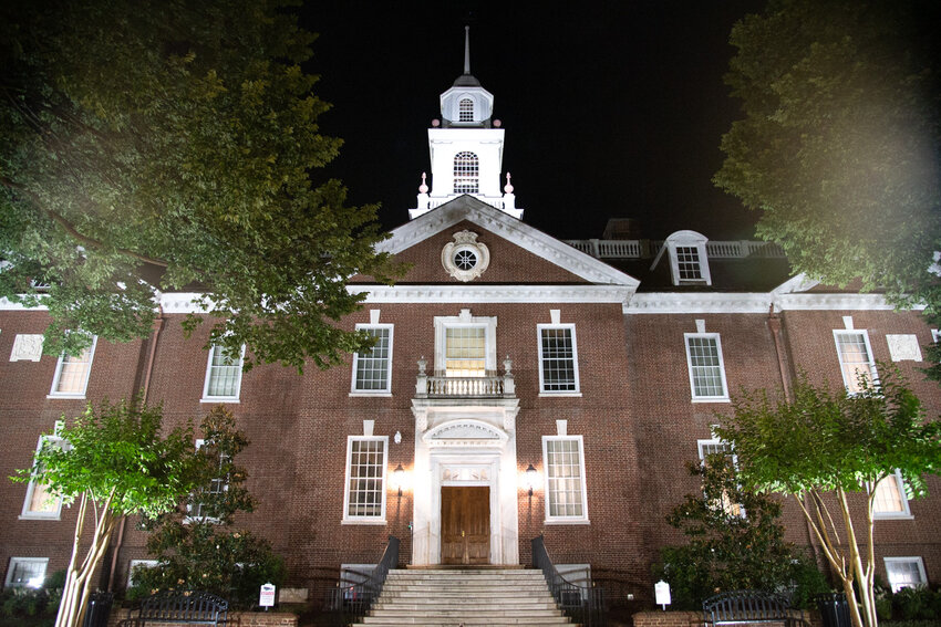 Legislative Hall, home to the Delaware General Assembly, at night.