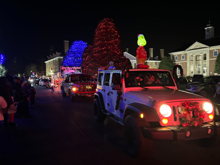 Dashing Through Dover parade a holiday delight Bay to Bay News