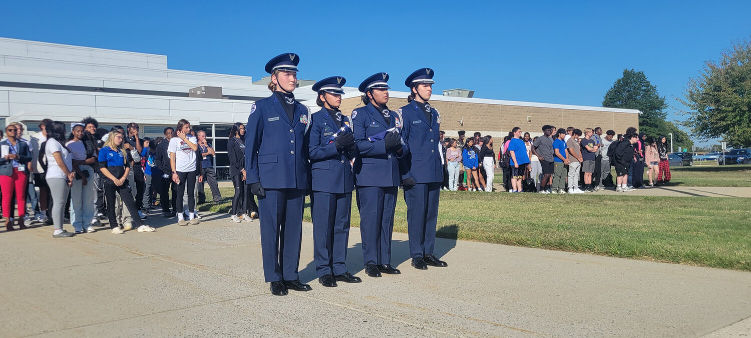 Middletown High Patriot Day ceremony hearkens back to 9/11 | Bay to Bay ...