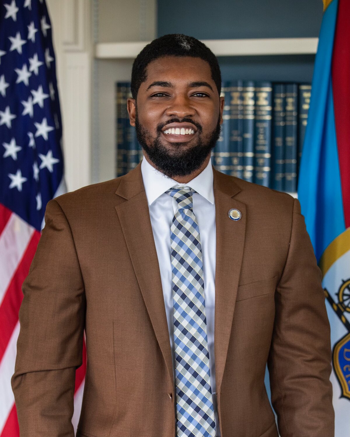 Antonio J Bell