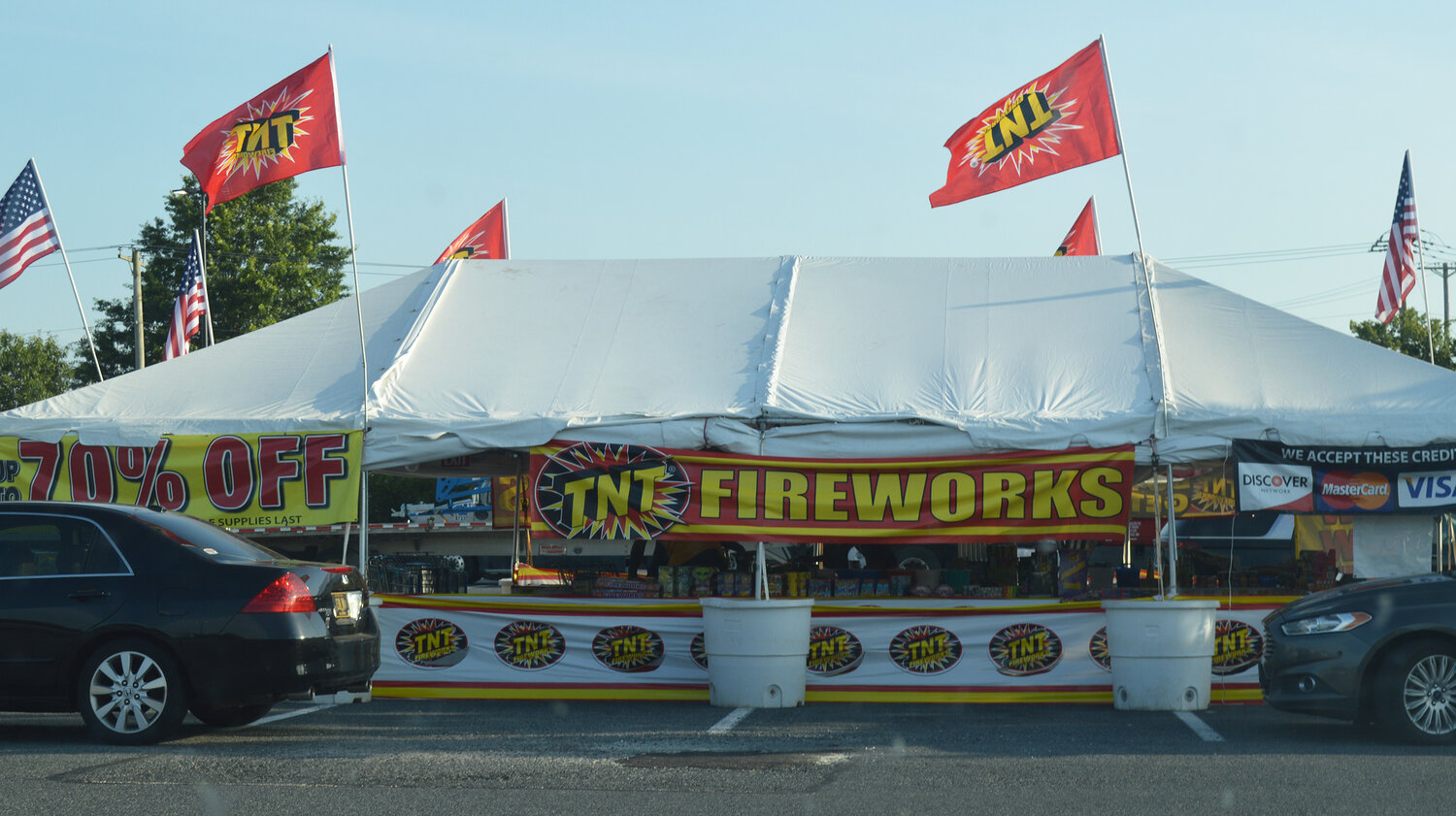 4th of july tent sales