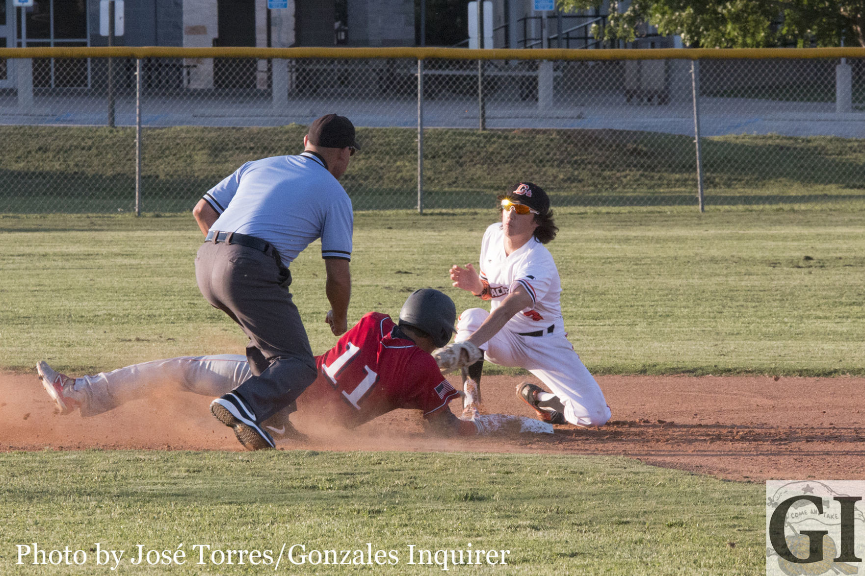 Play at second