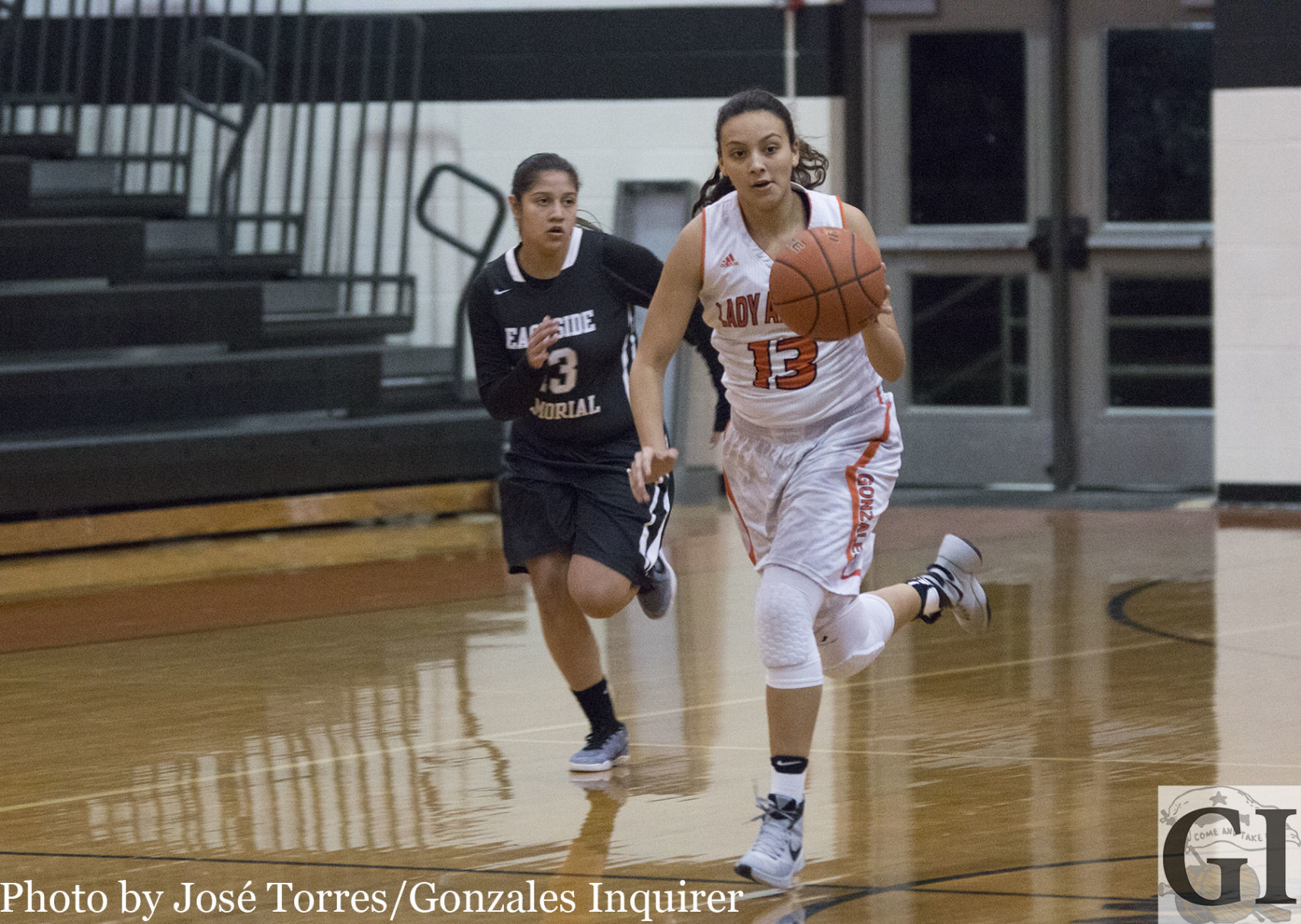 Hailey Riojas (13) had a big night Friday, scoring 13 points in Gonzales’ 70-35 win.