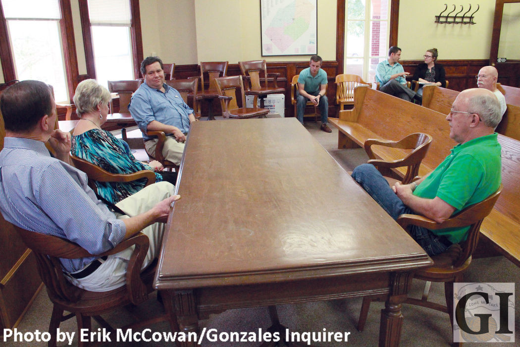 Rep. Blake Farenthold (R-Corpus Christi) visited the Gonzales County Courthouse Wednesday afternoon to hold a town hall meeting with his constituents. He delivered conservative red meat to the tiny crowd while also addressing questions from GHS students.