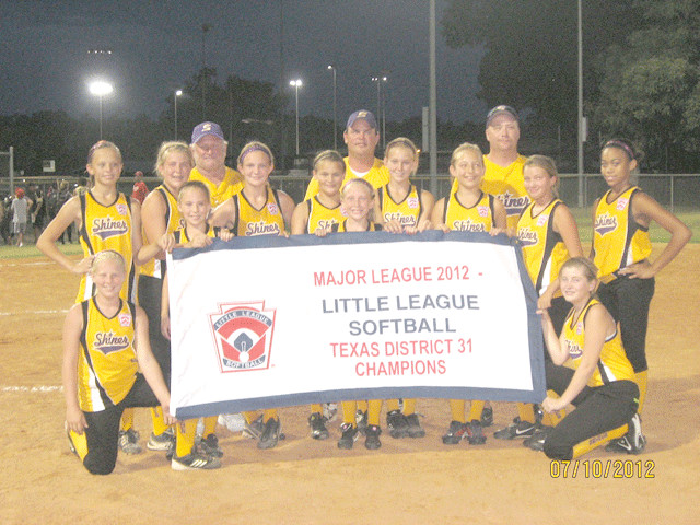The Shiner 11-12-year-old All-Star softball team claimed the District 31 championship with a pair of wins over Seguin earlier this week. Shiner beat Seguin, 6-0, on Monday in Hallettsville and 6-5 Tuesday in Seguin to win the District 31 crown and advance to this weekend’s Texas West Section 4 Tournament, which starts today in New Braunfels.