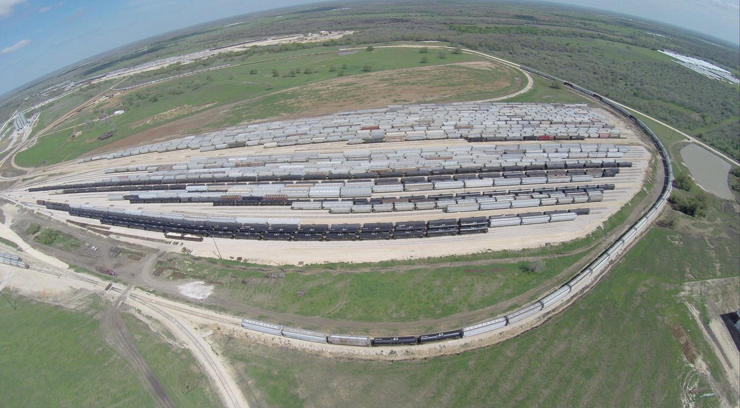 Texas Gonzales and Northern Railway (TXGN) provides rail transport, storage and operations for companies in Texas’ central heartland. Located midway between Gonzales and Harwood, TXGN owns and/or manages 13 miles of main track between Harwood and Gonzales, and approximately 50 miles of storage and loop track.