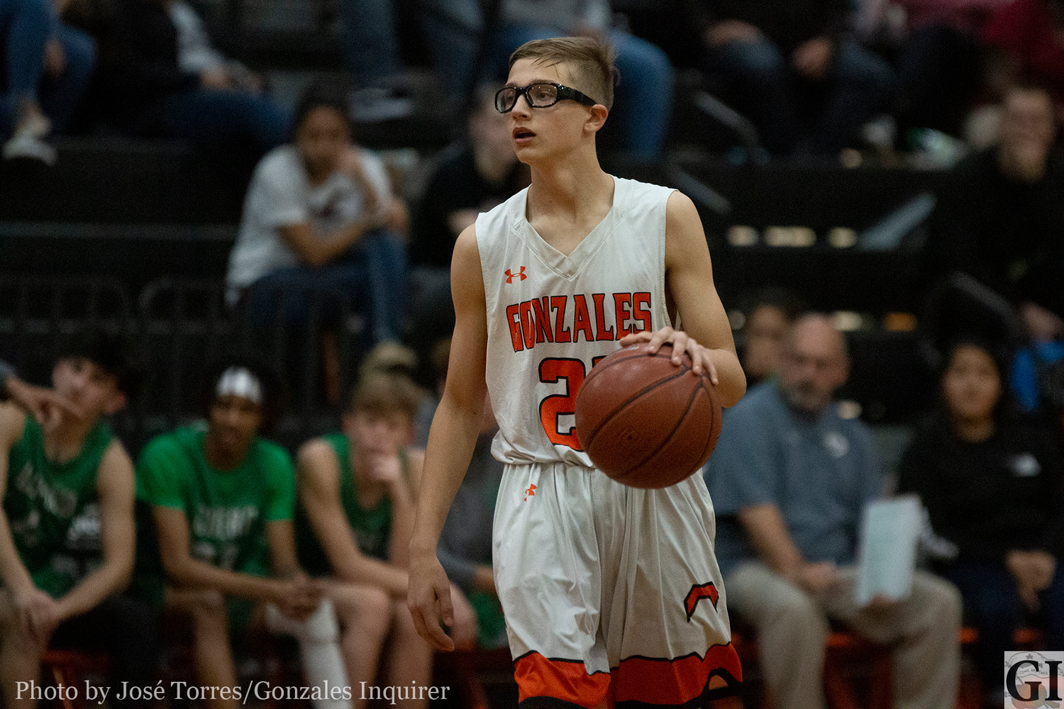 Jaydyn Lookabill (21) played significant minutes in Gonzales’ 48-43 loss against Cuero on Tuesday.