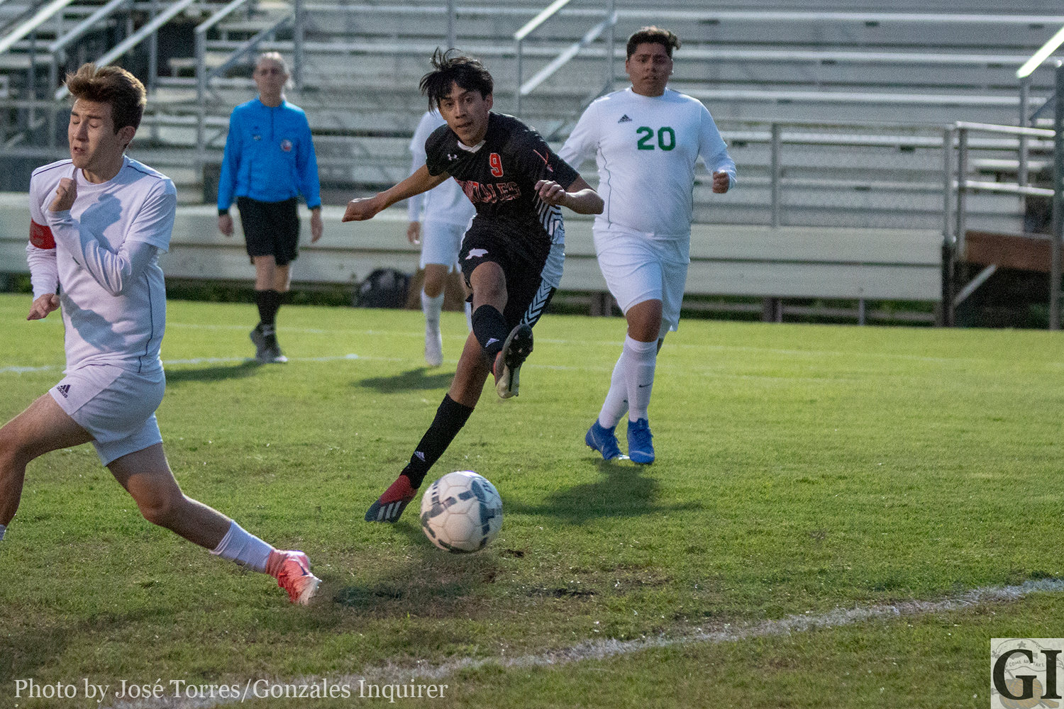 Adrian Rodriguez (9) looks for an opening in Gonzales’ 7-1 victory over Pleasanton on Tuesday. Rodriguez ended the game with two goals.