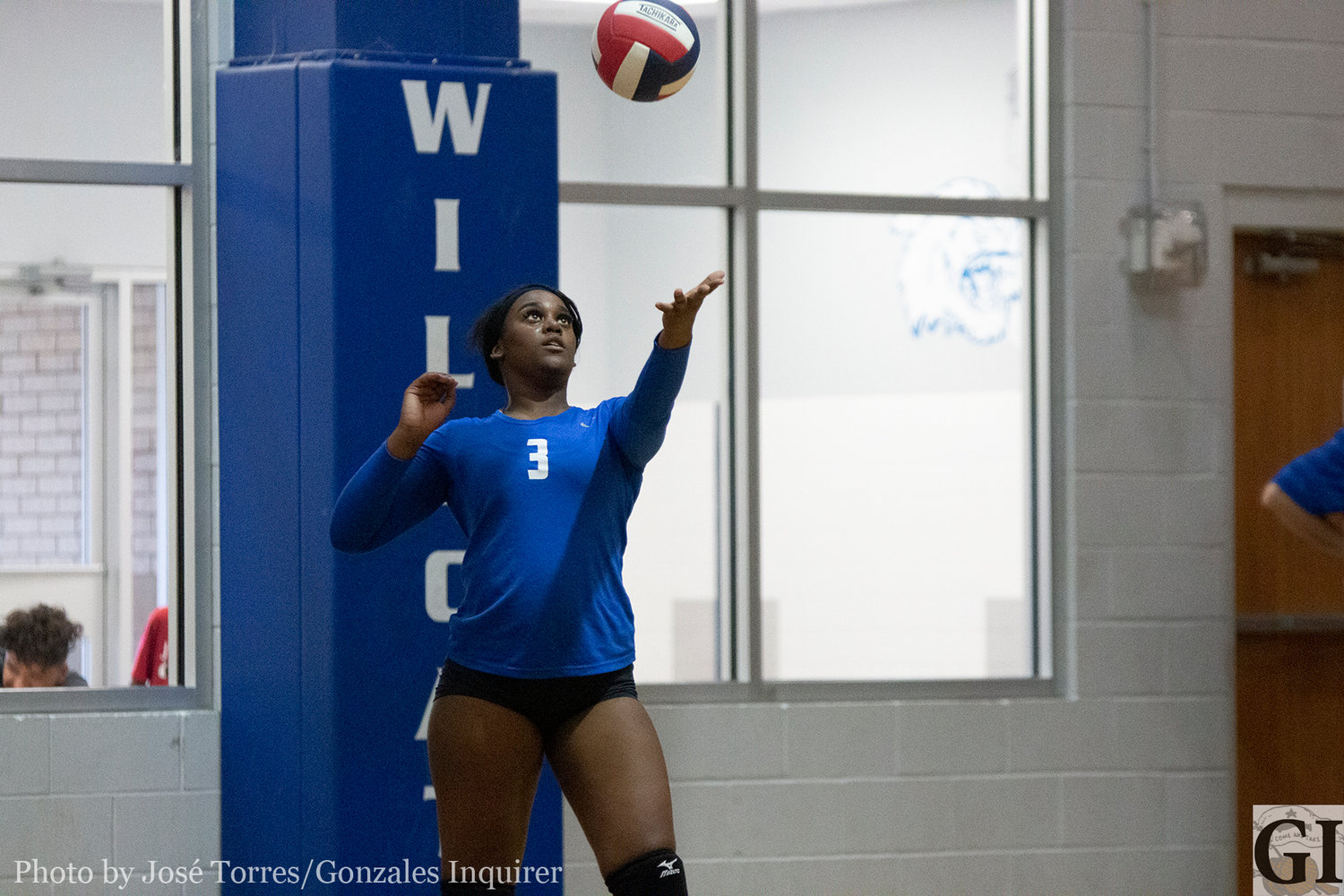 Jakhia Thompson (3) impressed with her serves and her attacks at the net in Waelder’s four-set loss on Tuesday.