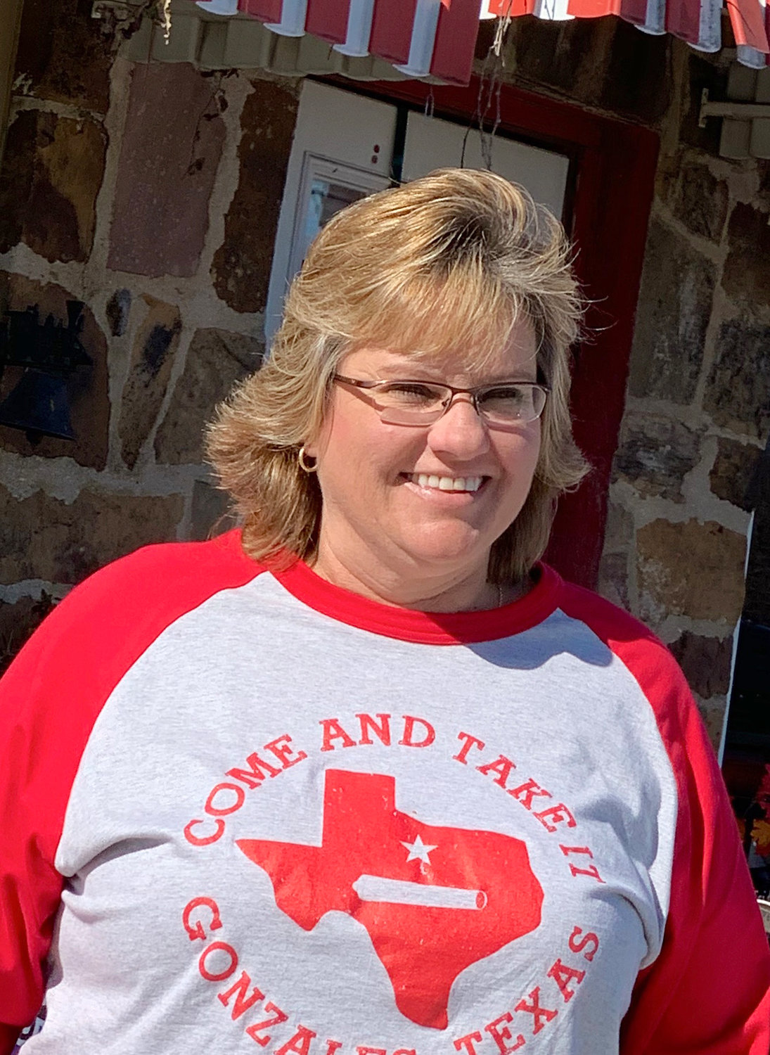 Multi-sport coach Kim Payne brings to the Apaches experience at many sports, including volleyball and softball.