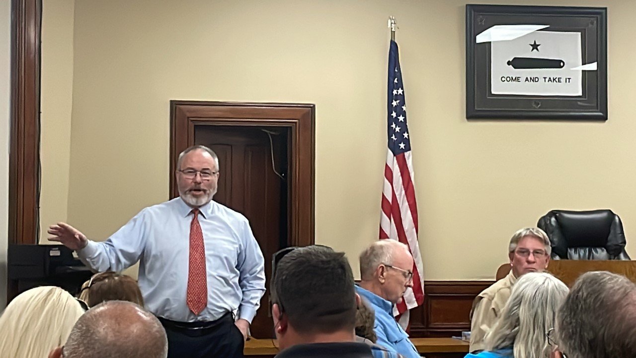 Clayton Kelley
Attorney Greg Ellis, who specializes in water issues, speaks to the crowd at the GCUWCD public hearing at the Gonzales County Courthouse on Tuesday, Oct. 11.