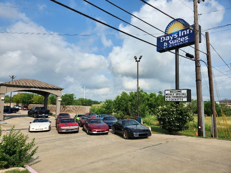 Fiero Roundup attendees stayed at the Days Inn and Holiday Inn Express in Gonzales and dined at GG’s and La Bella Tavola. They also visited the Gonzales Memorial Museum, the Pioneer Flight Museum in Kingsbury, the Power Plant Texas Bar & Grill and the Sebastapol House historic site in Seguin. They also went to the First Shot monument in Cost.