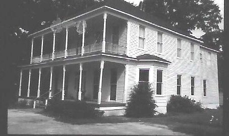 "The Yellow House on the Corner" in Bay Minette was the setting for a display of Overton's work organized by Mike Shipler and Claude Bagge.