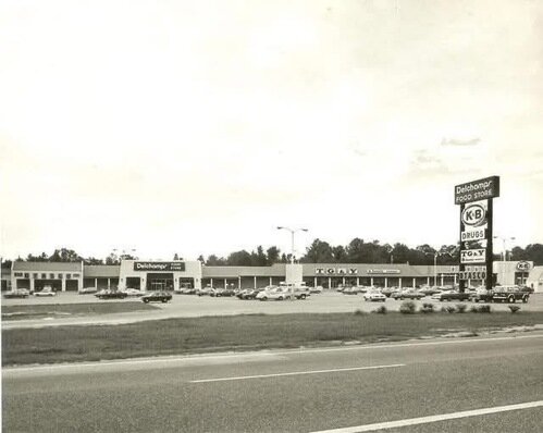 Spanish Fort Shopping Center. Photo courtesy of Chuck Phillips, Facebook page History of Spanish Fort