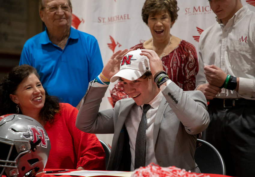 Nicholls State&rsquo;s newest football signee, Justin Helper, inked his National Letter of Intent Monday, March 27, to join the Colonels after graduating from St. Michael Catholic. The four-year starting safety announced his commitment to the program in Thibodaux, Louisiana March 16.