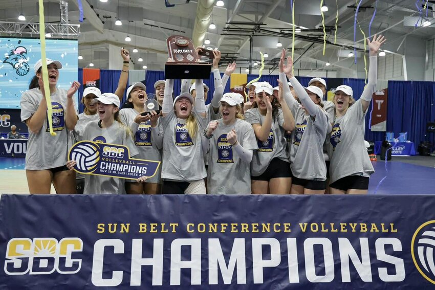 Coastal Carolina crowned Sun Belt Volleyball Tournament Champions in