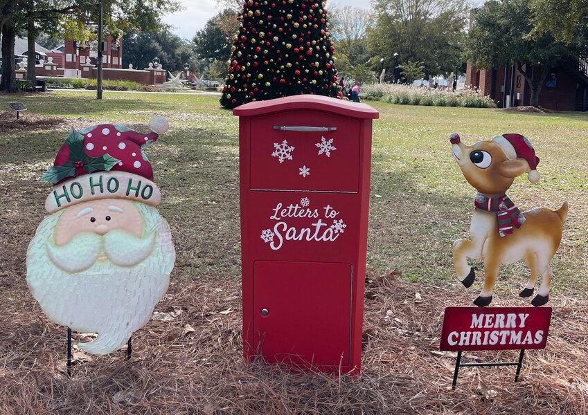 A mailbox in Foley&rsquo;s Heritage Park allows children to send letters to the North Pole and get a response from St. Nick.