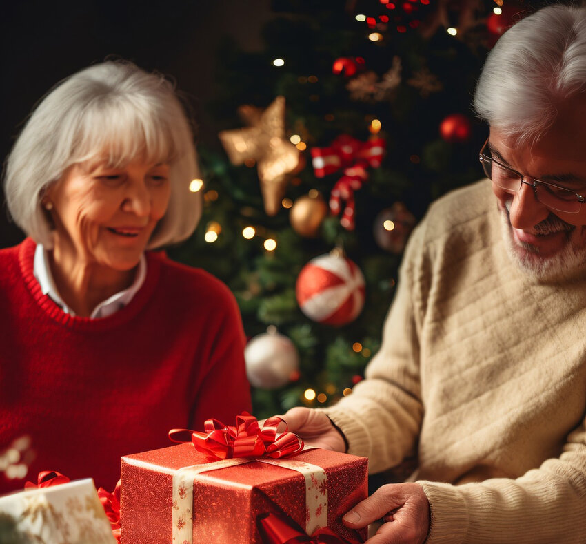 Millions of Americans caring for a loved one with dementia can and should celebrate the holidays with their loved one. However, with a few tips form the AFA, they can do so in a dementia-friendly manner to ensure everyone enjoys the holiday season.